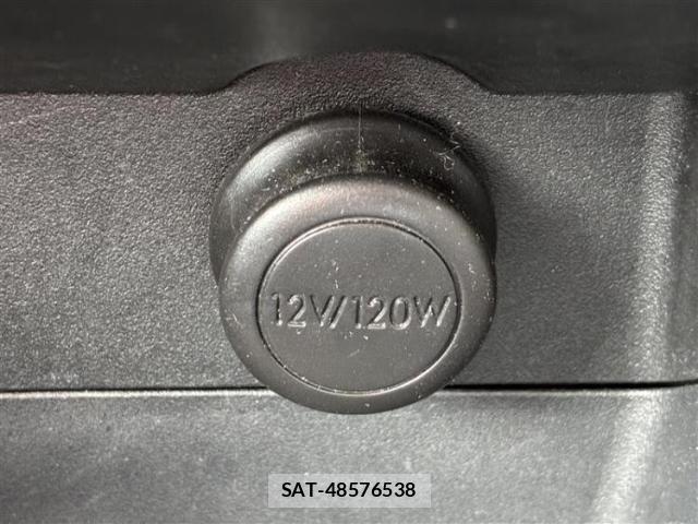 Subaru XV 2016-02 8546212-16
