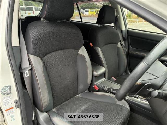 Subaru XV 2016-02 8546212-4
