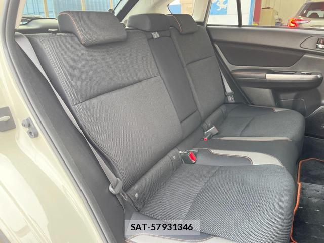 Subaru XV 2016-08 8548966-9