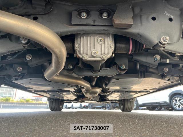 Subaru XV 2017-07 8549244-19