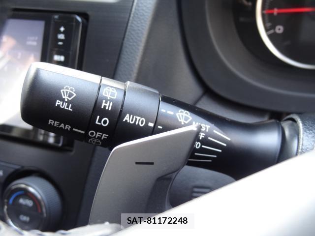 Subaru XV 2013-07 8549726-16