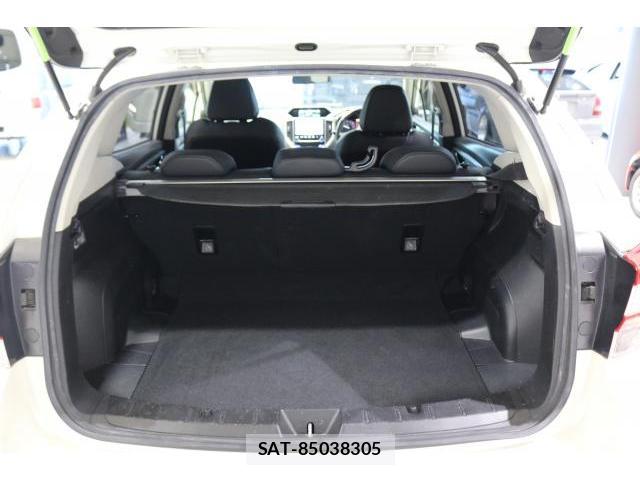 Subaru XV 2017-08 8551429-18