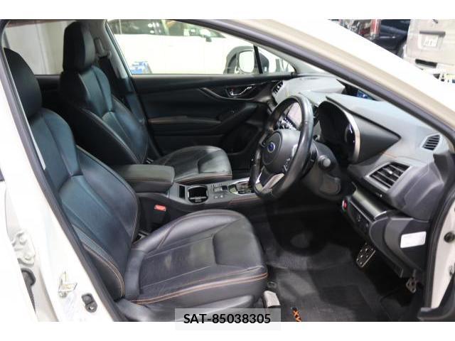 Subaru XV 2017-08 8551429-5