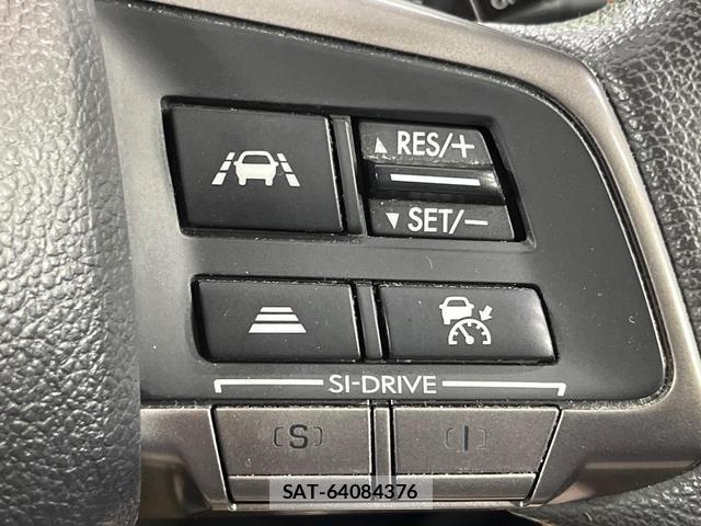 Subaru XV 2015-04 8552066-5
