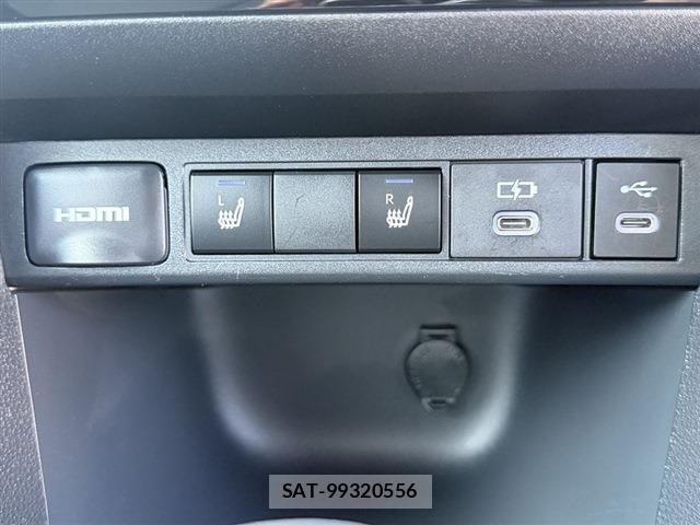 Toyota YARIS CROSS 2025-07 8546054-19