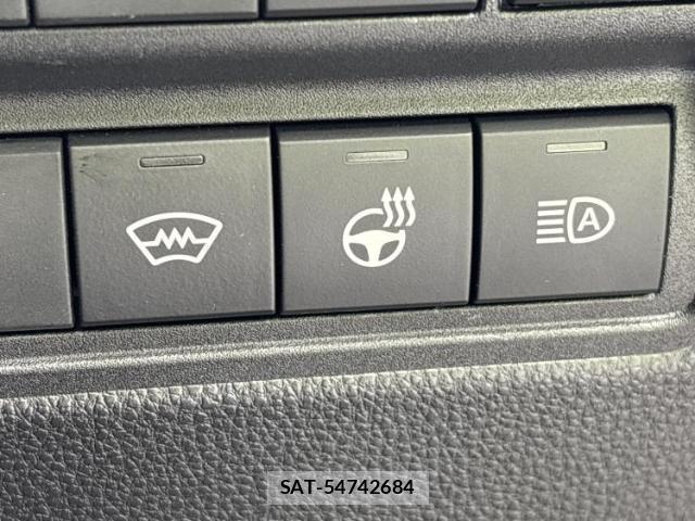 Toyota YARIS CROSS 2025-10 8546748-15