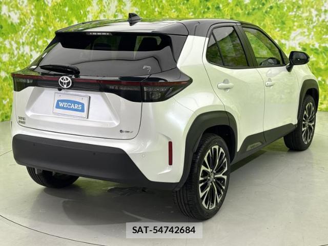 Toyota YARIS CROSS 2025-10 8546748-2