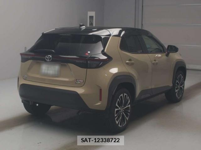Toyota YARIS CROSS 2025-06 8547896-4