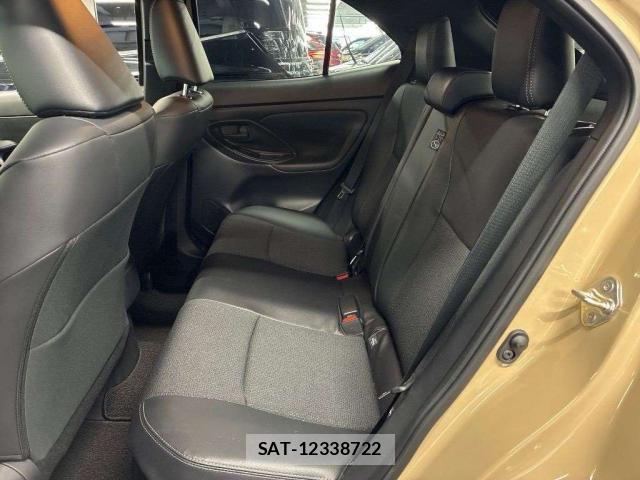 Toyota YARIS CROSS 2025-06 8547896-7