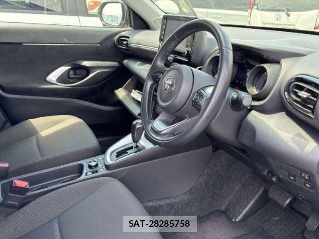 Toyota YARIS CROSS 2022-08 8548323-2