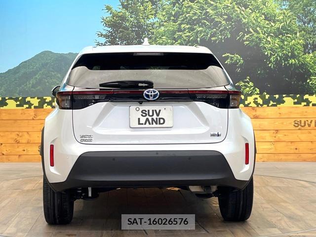Toyota YARIS CROSS 2023-10 8548448-14