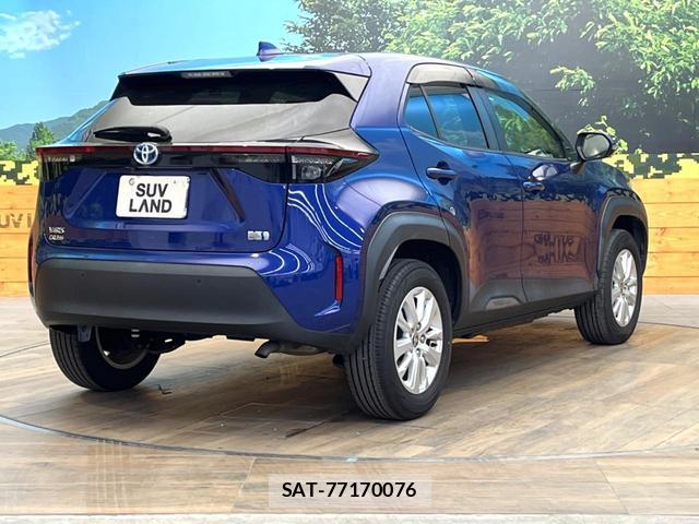Toyota YARIS CROSS 2021-06 8548456-16