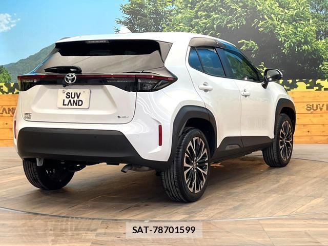 Toyota YARIS CROSS 2024-04 8548459-16