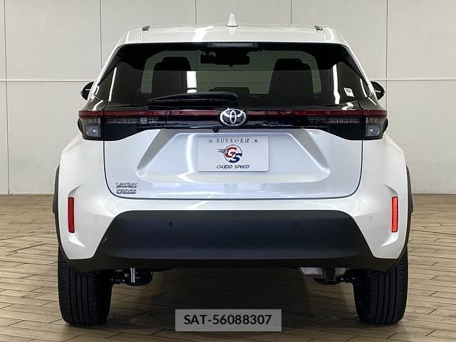 Toyota YARIS CROSS 2024-03 8549272-15