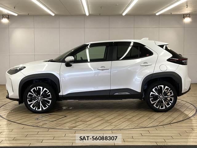 Toyota YARIS CROSS 2024-03 8549272-16