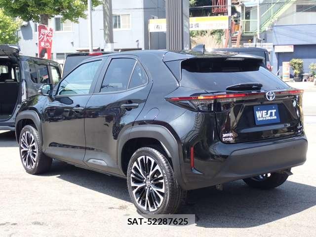Toyota YARIS CROSS 2026-02 8549376-1