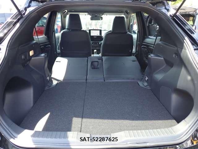 Toyota YARIS CROSS 2026-02 8549376-12