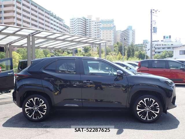 Toyota YARIS CROSS 2026-02 8549376-16