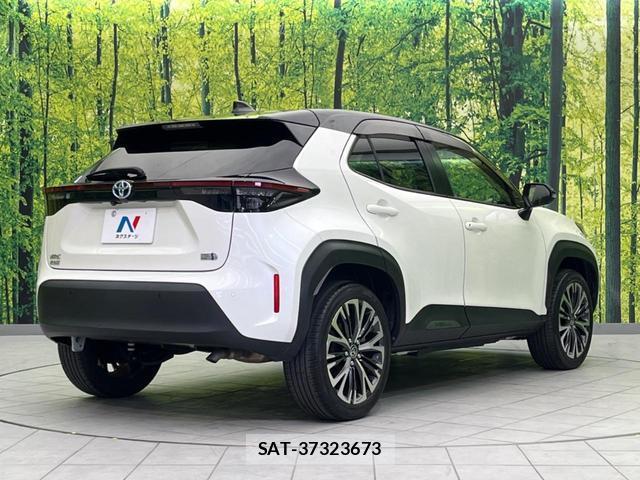 Toyota YARIS CROSS 2021-10 8549586-16
