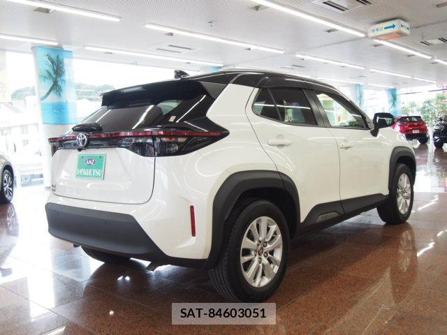 Toyota YARIS CROSS 2021-05 8549798-11