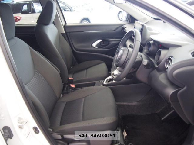 Toyota YARIS CROSS 2021-05 8549798-4