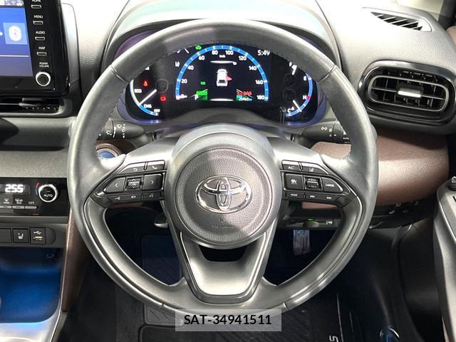 Toyota YARIS CROSS 2023-03 8550057-10
