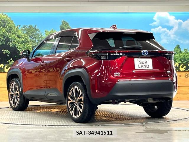 Toyota YARIS CROSS 2023-03 8550057-16