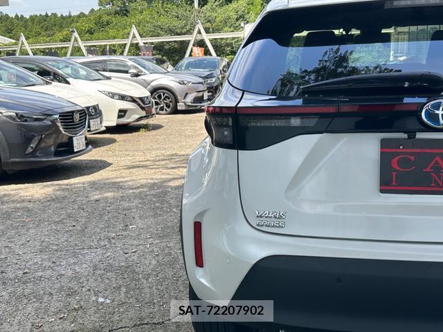 Toyota YARIS CROSS 2022-11 8550136-12