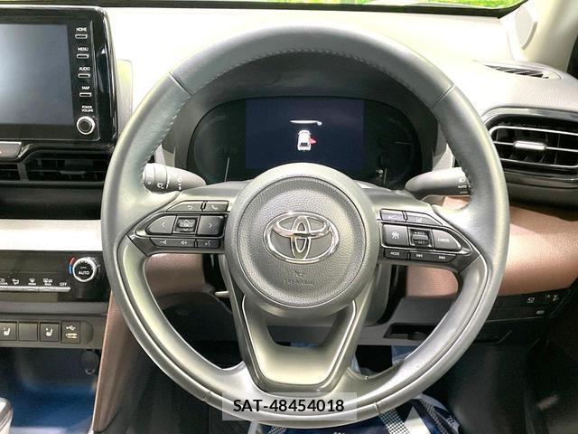 Toyota YARIS CROSS 2022-04 8550680-10