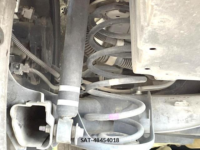 Toyota YARIS CROSS 2022-04 8550680-19
