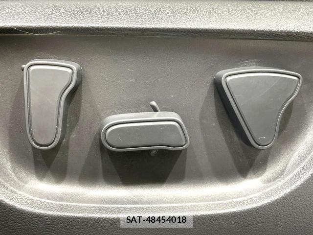 Toyota YARIS CROSS 2022-04 8550680-5