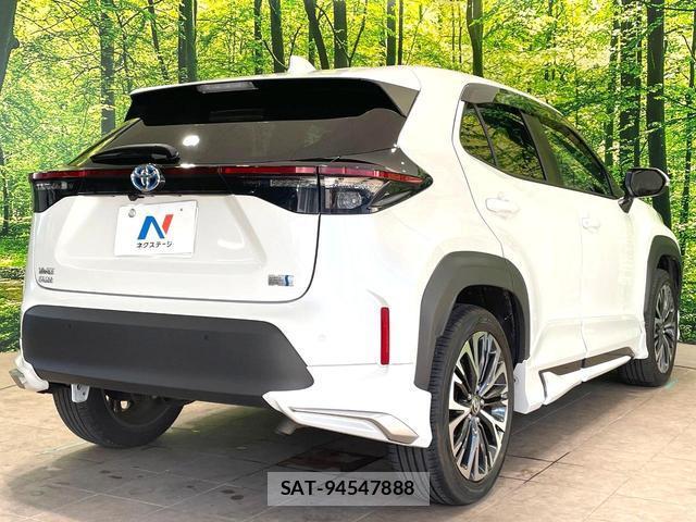 Toyota YARIS CROSS 2022-09 8550689-16