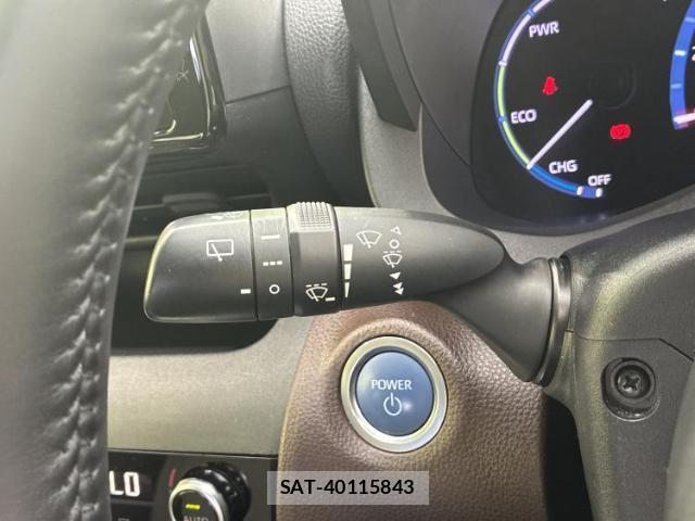 Toyota YARIS CROSS 2020-09 8550948-17