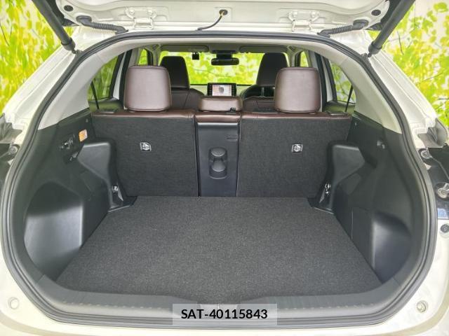 Toyota YARIS CROSS 2020-09 8550948-7
