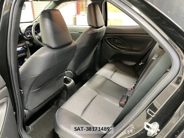 Toyota YARIS CROSS 2023-09 8551823-12