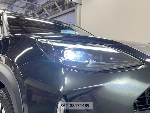 Toyota YARIS CROSS 2023-09 8551823-18