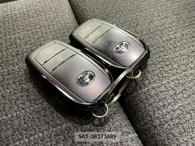Toyota YARIS CROSS 2023-09 8551823-4