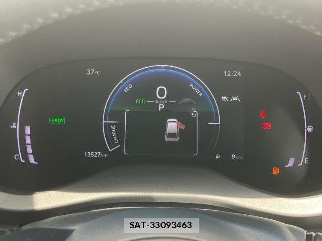 Toyota YARIS CROSS 2025-02 8551882-13