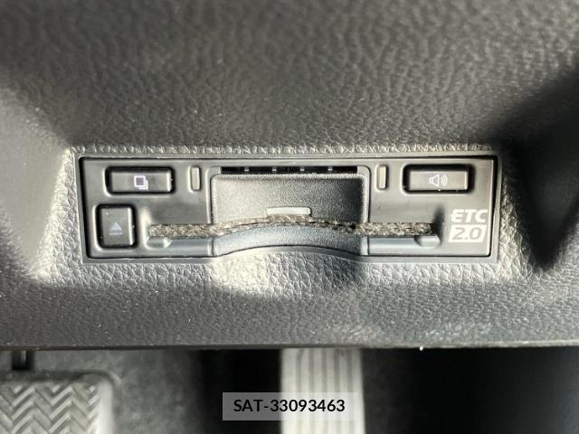 Toyota YARIS CROSS 2025-02 8551882-16