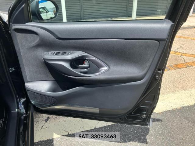 Toyota YARIS CROSS 2025-02 8551882-3