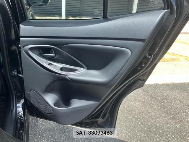 Toyota YARIS CROSS 2025-02 8551882-4