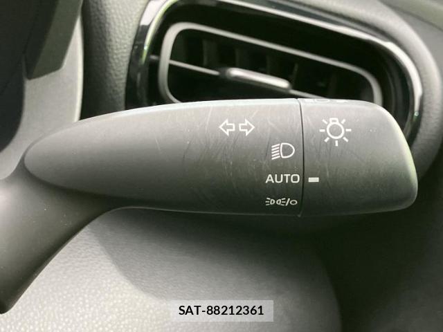 Toyota YARIS CROSS 2024-04 8552314-14