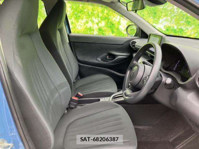 Toyota YARIS CROSS 2024-05 8552363-3