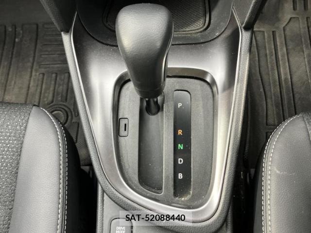 Toyota YARIS CROSS 2024-06 8552489-16