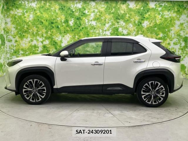 Toyota YARIS CROSS 2021-05 8552565-1