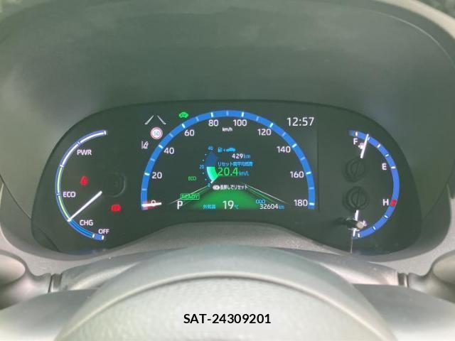 Toyota YARIS CROSS 2021-05 8552565-12