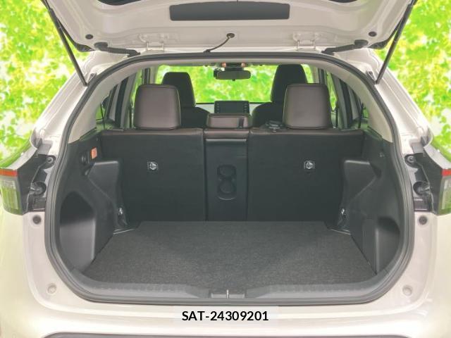 Toyota YARIS CROSS 2021-05 8552565-7