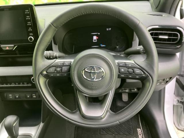 Toyota YARIS CROSS 2023-06 8552656-14