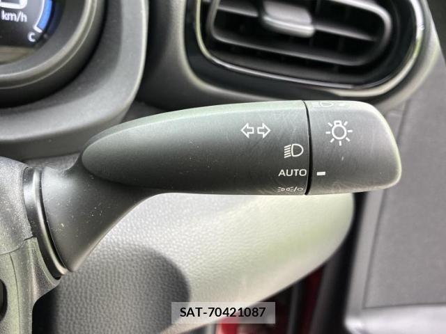 Toyota YARIS 2022-05 8547131-12