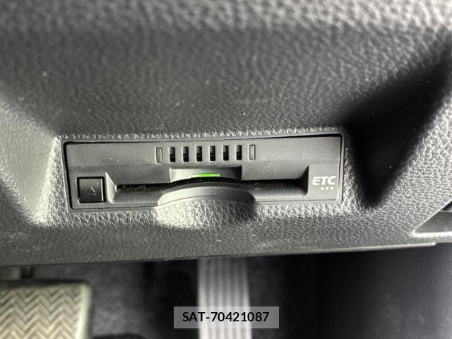 Toyota YARIS 2022-05 8547131-15